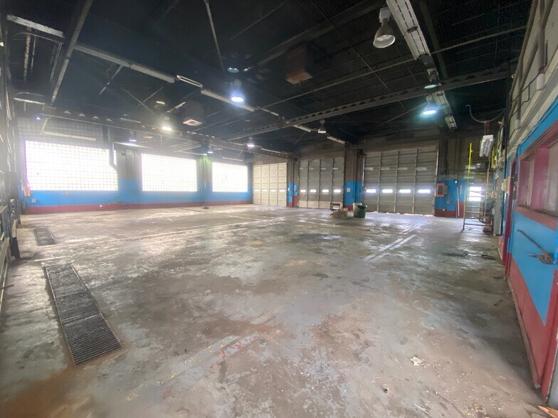 More Photos Of 5819 Courtesy Ln, Shreveport Loft Creative Space For Lease