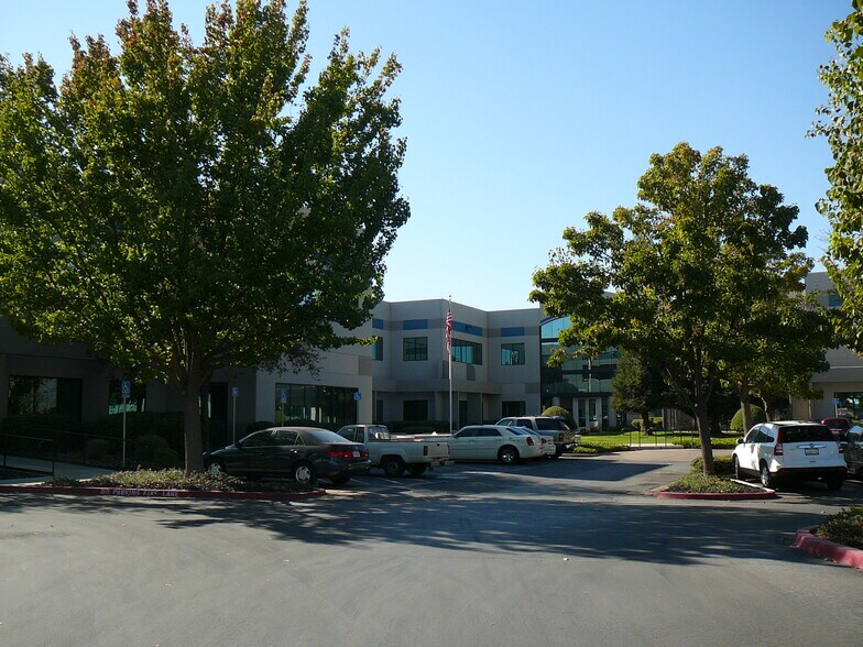 More Photos Of 10000 Goethe Rd, Sacramento Office For Sale