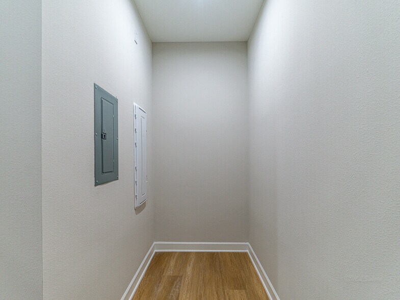 More Photos Of 1325 Main St, Katy Office Residential For Sale