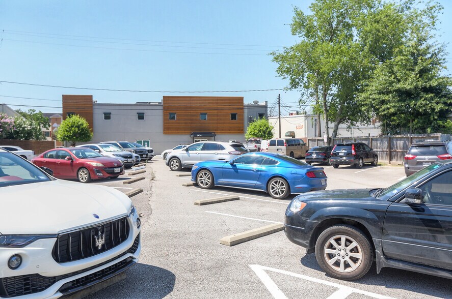 More Photos Of 2424 W Holcombe Blvd, Houston Medical For Lease