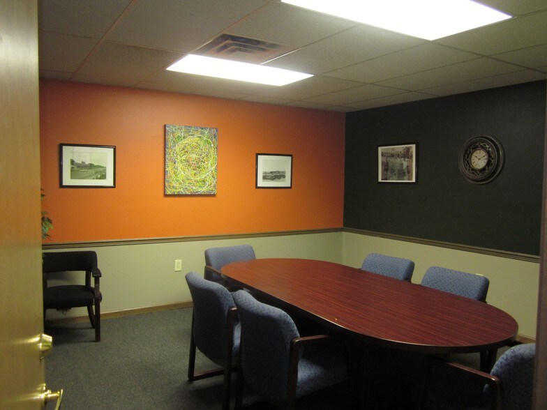 More Photos Of 55 S State Ave, Indianapolis Flex For Sale