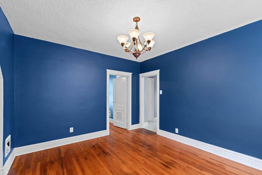 More Photos Of 5510 Lisette Ave, Saint Louis Multifamily For Sale