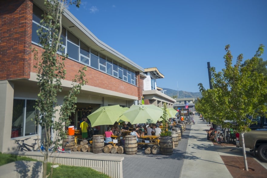 More Photos Of 910 Yampa Street, Steamboat Springs General Retail For Sale