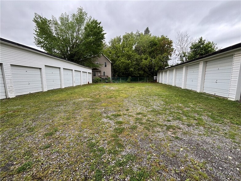 Primary Photo Of 505 New Castle St, Butler Self Storage For Sale
