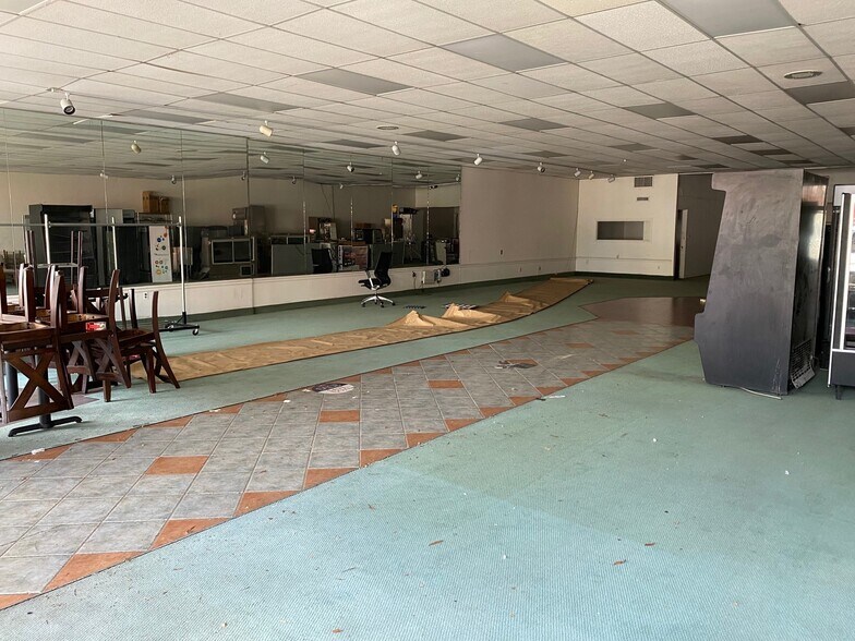 More Photos Of 11305 Georgia Ave, Silver Spring General Retail For Sale