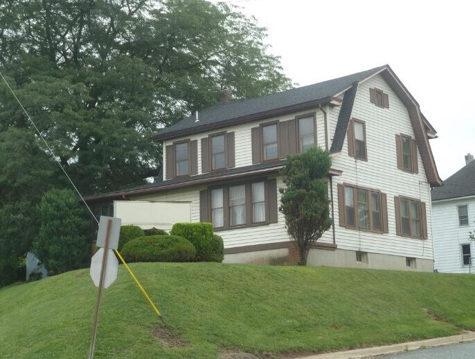 More Photos Of 522 Memorial Pky, Phillipsburg Office Residential For Sale