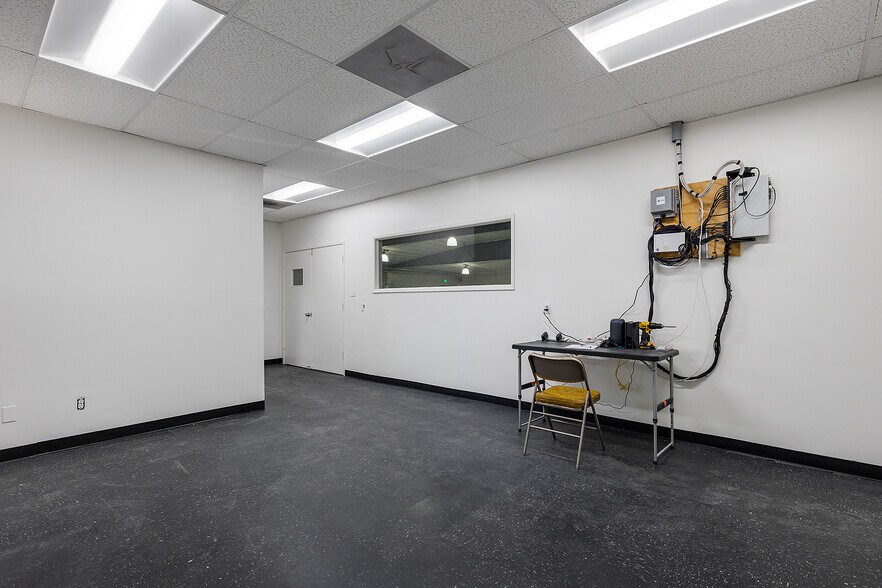 More Photos Of 12300 Denholm Dr, El Monte Warehouse For Sale