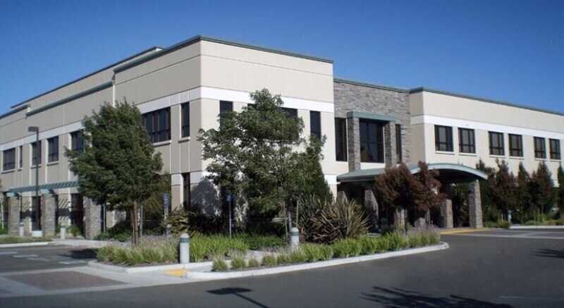 More Photos Of 5140 Business Center Dr, Fairfield Office For Lease