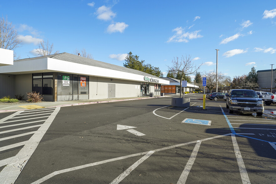 Primary Photo Of 15-190 Raleys Towne Ctr, Rohnert Park Unknown For Lease