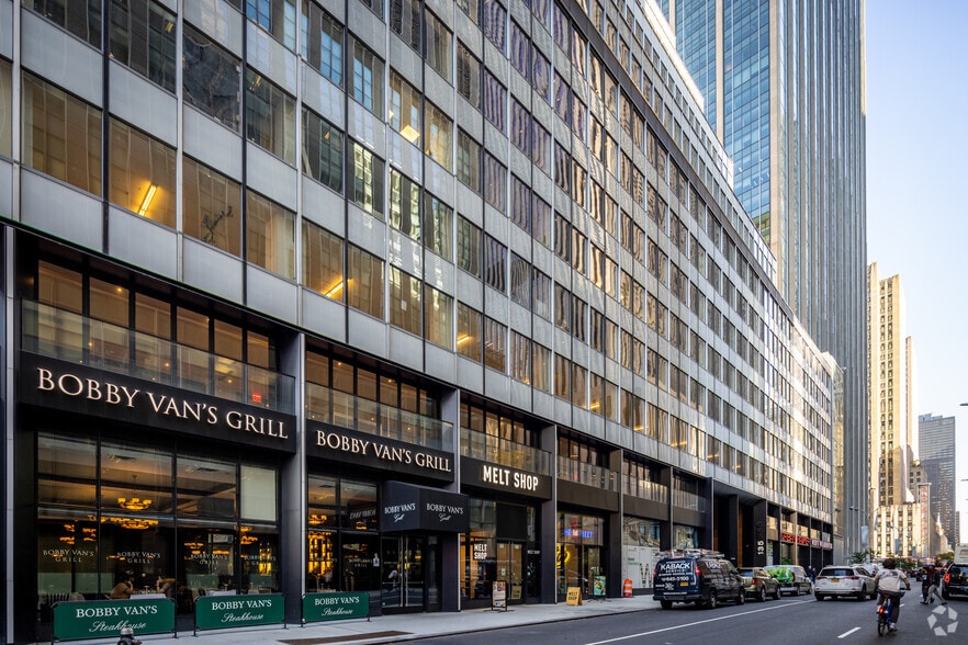 More Photos Of 135 W 50th St, New York Office For Lease