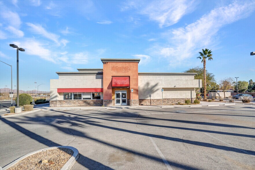 More Photos Of 607 W Craig Rd, North Las Vegas Fast Food For Sale