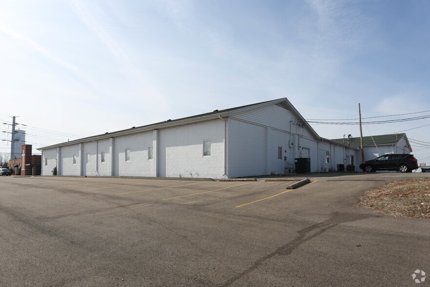 More Photos Of 528 E Main St, Park Hills Unknown For Lease