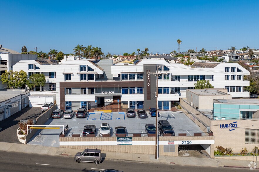 More Photos Of 2200 Pacific Coast Hwy, Hermosa Beach Office For Sale