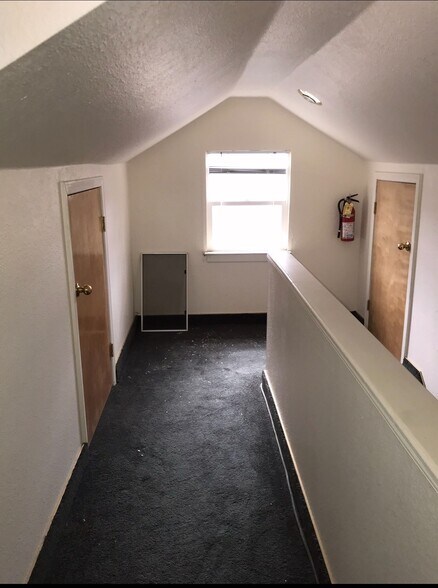 More Photos Of 404 S Pratt Ave, Carson City Office For Sale