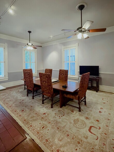 More Photos Of 506 W 14th St, Austin Office Residential For Lease