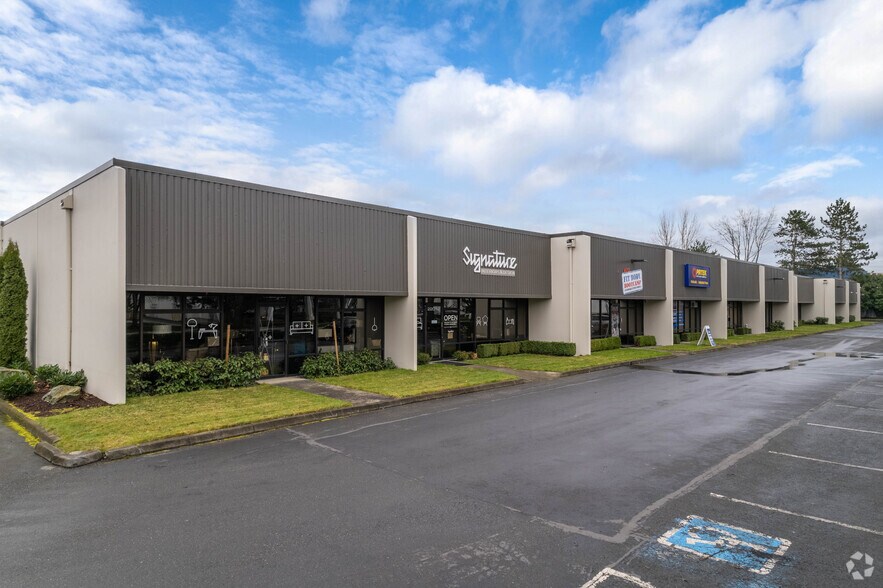 More Photos Of 22012-22030 68th Ave S, Kent Warehouse For Lease