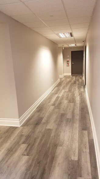 More Photos Of 15130-15132 Ventura Blvd, Sherman Oaks Office For Lease