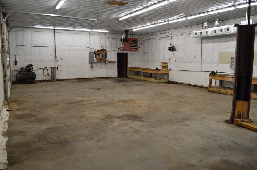 More Photos Of 6970 Siler City Snow Camp Rd, Snow Camp Industrial For Lease
