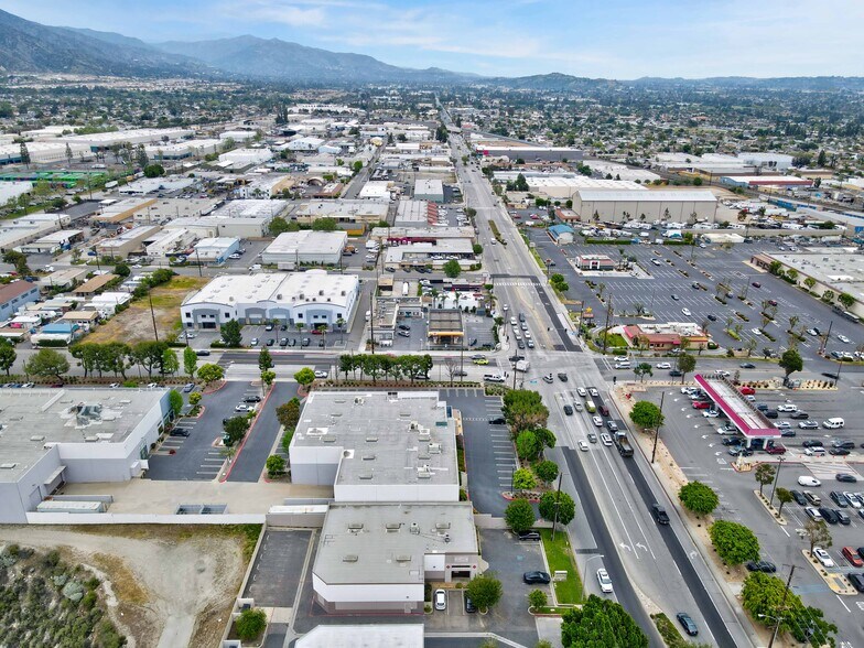 More Photos Of 1301 Foothill Blvd, Azusa Warehouse For Lease
