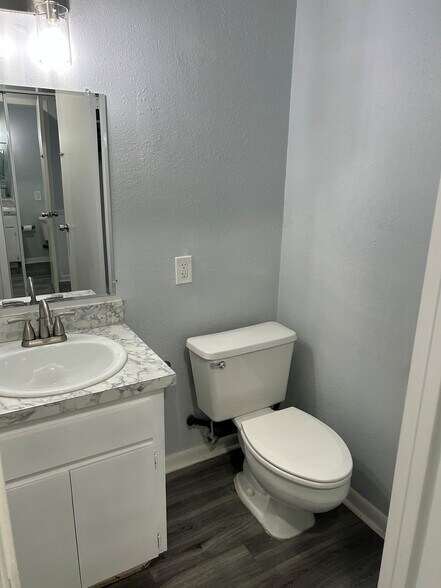 More Photos Of 213 Kingsway Rd, Brandon Medical For Lease