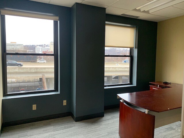 More Photos Of 207-209 Sandusky St, Pittsburgh Medical For Lease
