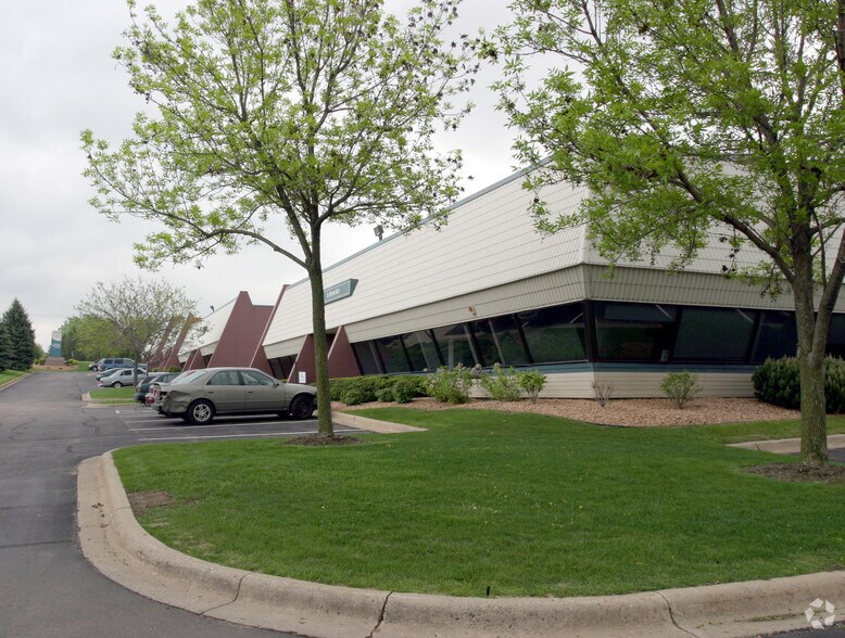 More Photos Of 1408 Northland Dr, Mendota Heights Research And Development For Lease