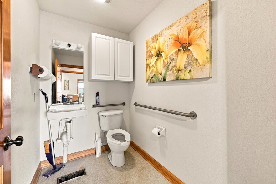 More Photos Of 2701 N Croatan Hwy, Kill Devil Hills Office For Sale