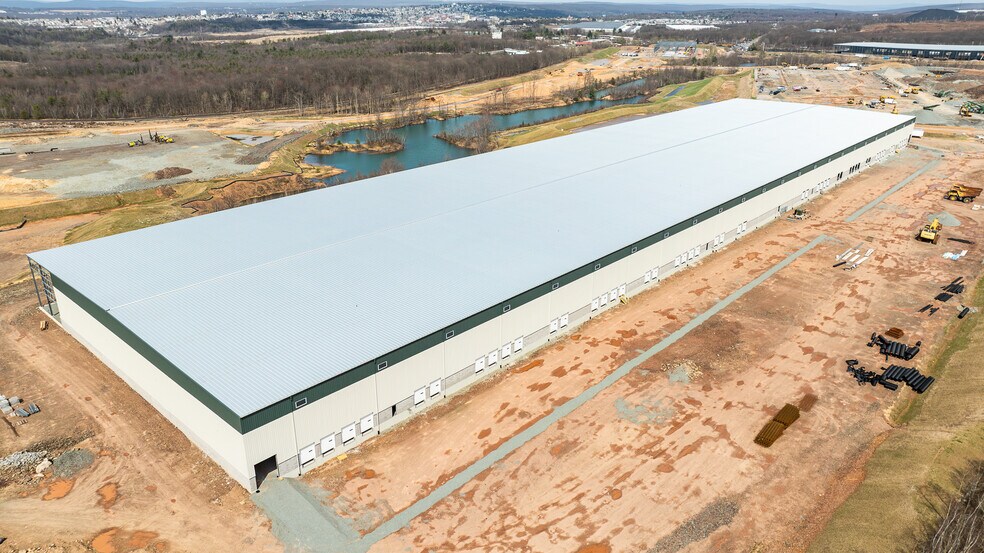 More Photos Of Route 424 and I-81, Hazle Township Distribution For Lease