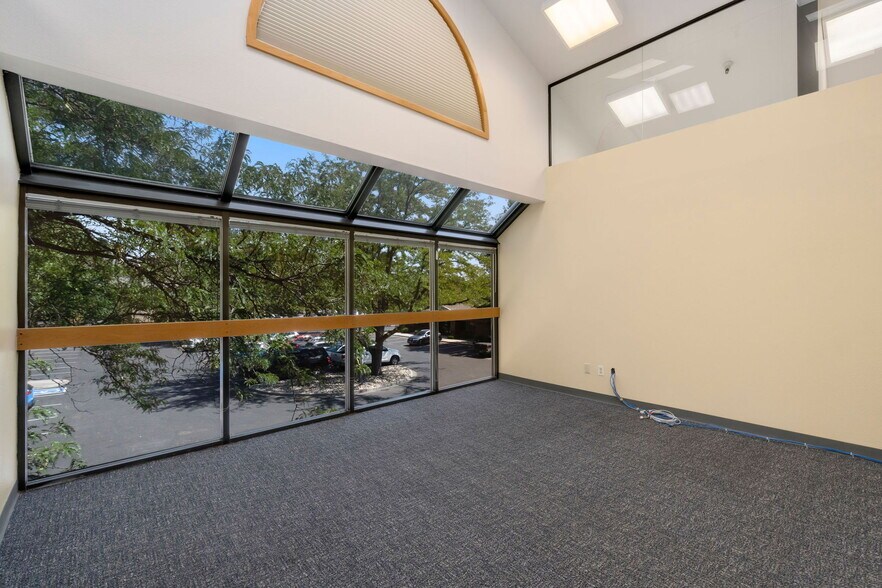 More Photos Of 724 Whalers Way, Fort Collins Office For Lease