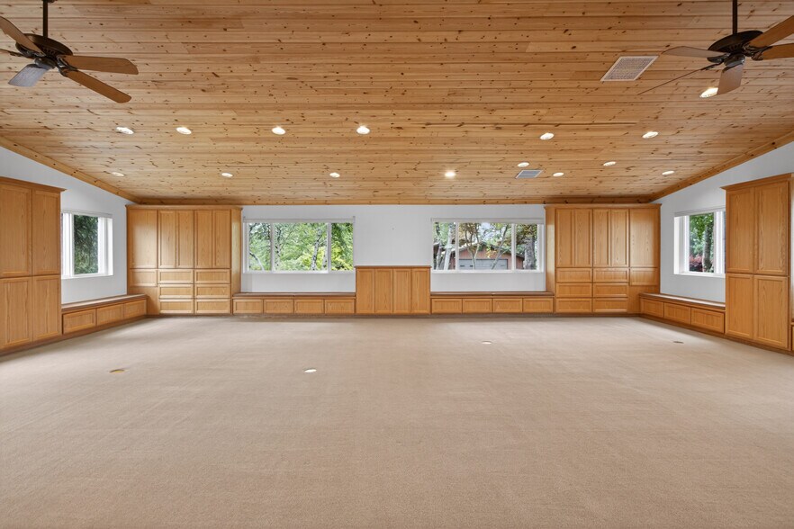 More Photos Of 8815 Tudsbury Rd, Loomis Office For Lease