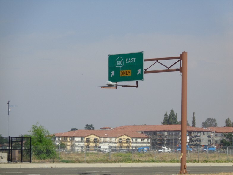 More Photos Of 7212 E Kings Canyon Rd, Fresno Land For Lease