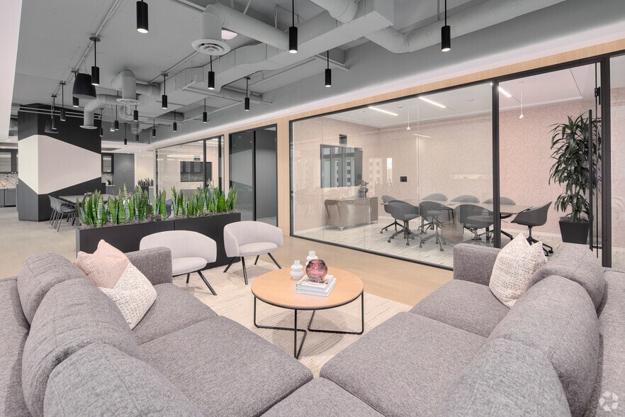 More Photos Of 1 Inventa Pl, Silver Spring Office For Lease