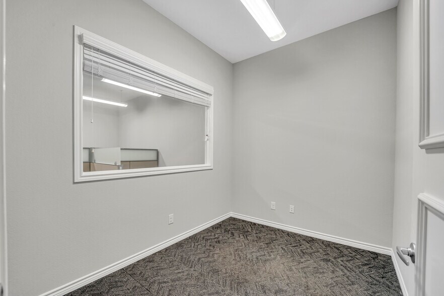 More Photos Of 840 E I-20 Hwy, Arlington Medical For Sale