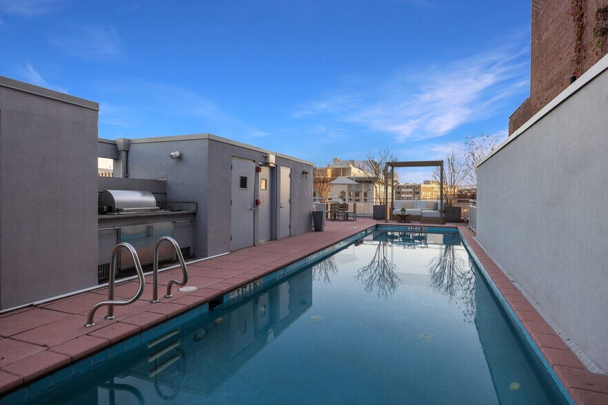 More Photos Of 2000 Massachusetts Ave NW, Washington Office For Sale