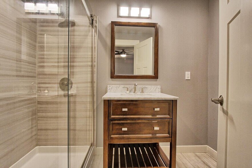 More Photos Of 2422 NE Glisan St, Portland Apartments For Sale