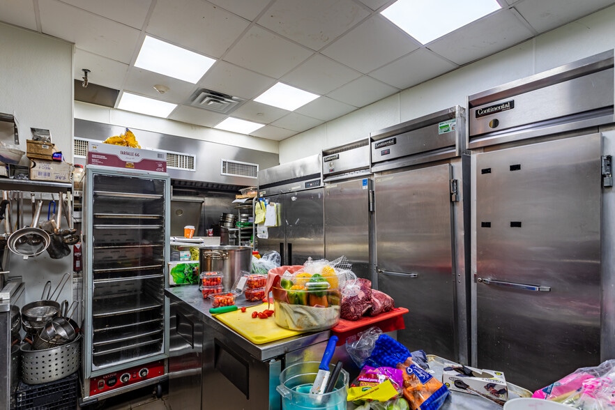 More Photos Of 404 Richmond Ter, Staten Island Specialty For Sale