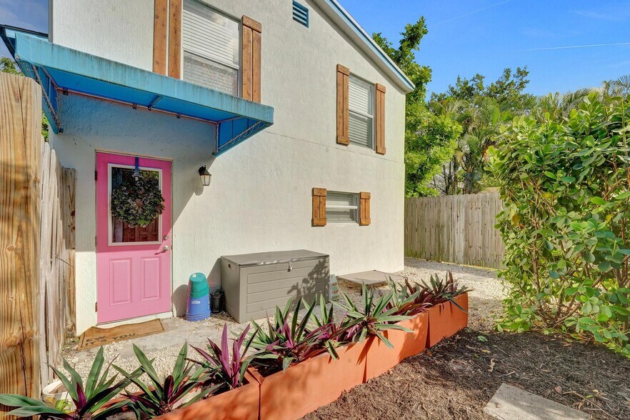 More Photos Of 301 SW 9th St, Fort Lauderdale Apartments For Sale