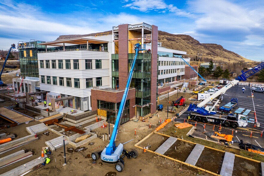 More Photos Of 800 Ford St, Golden Medical For Lease