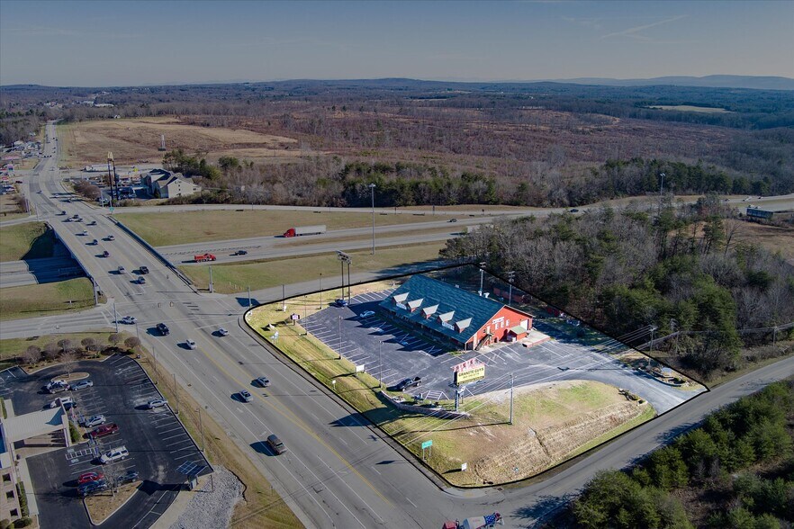 More Photos Of 78 Chestnut Hill Rd, Crossville Freestanding For Sale