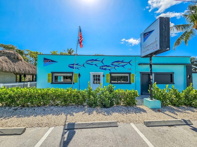 More Photos Of 80939 Overseas Hwy, Islamorada Restaurant For Sale