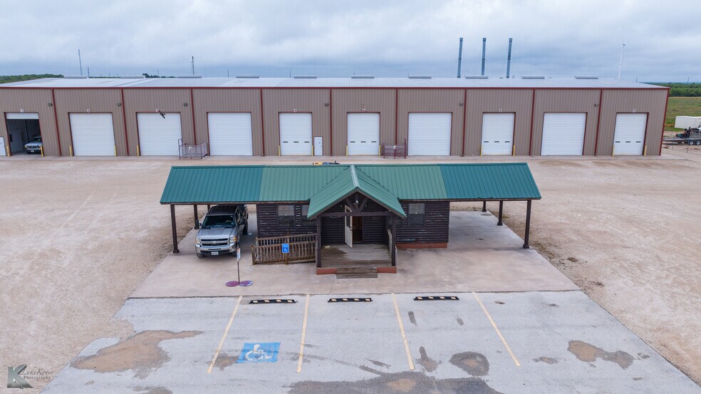 More Photos Of 10027 S Frontage Rd, Clyde Manufacturing For Sale