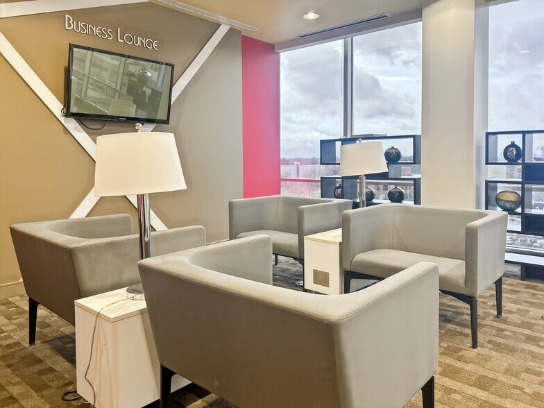 More Photos Of 1 W Court Sq, Decatur Coworking Space