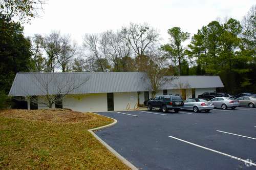 More Photos Of 5075 Roswell Rd NE, Atlanta Office For Lease