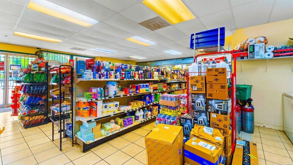 More Photos Of 5370 Highway 67 W, Fulton Convenience Store For Sale