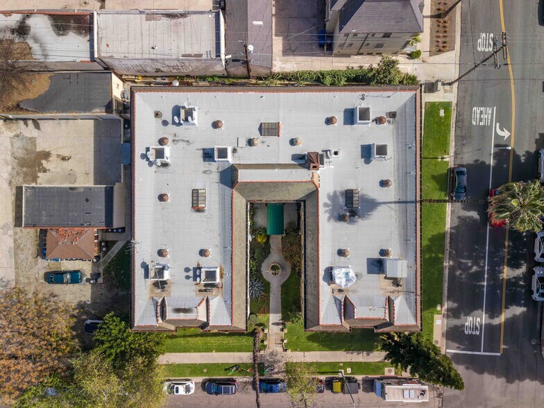 More Photos Of 100 N Kenmore Ave, Los Angeles Apartments For Sale