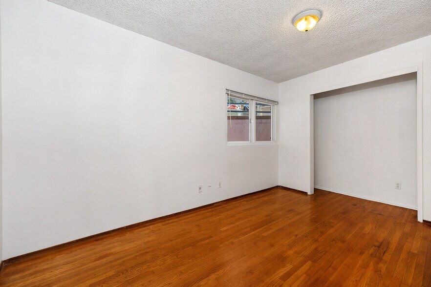 More Photos Of 2801-2807 Columbia St, San Diego Apartments For Sale