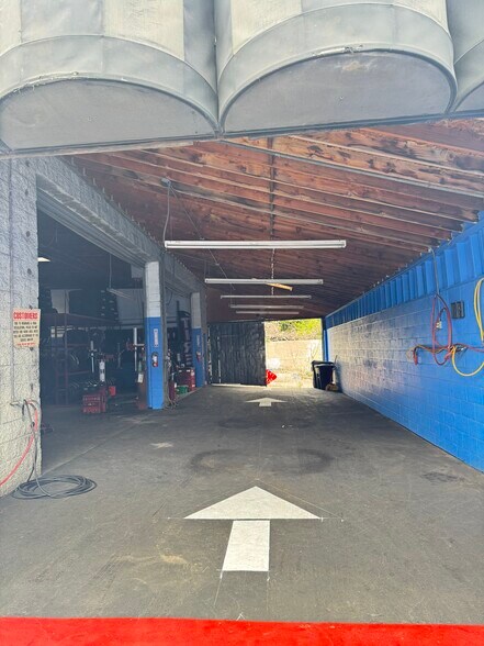 More Photos Of 1225 Torrance Blvd, Torrance Auto Repair For Lease