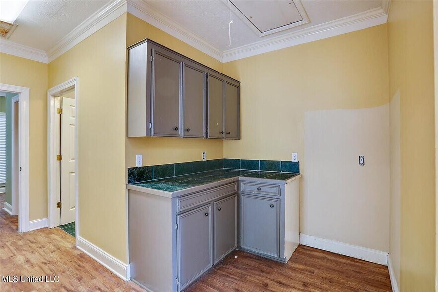 More Photos Of 2873 Highway 49 S, Florence Auto Dealership For Sale