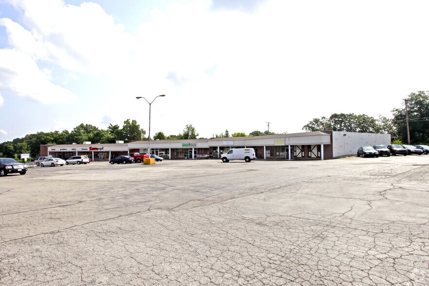 More Photos Of 1-12 Meramec Heights Shopping Ctr, Arnold Freestanding For Lease