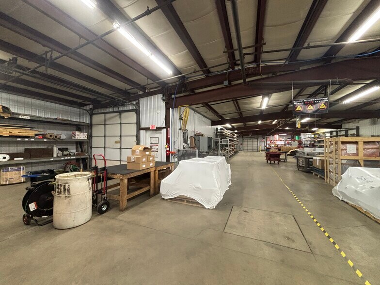 More Photos Of 129 N Main St, Wolcottville Warehouse For Lease